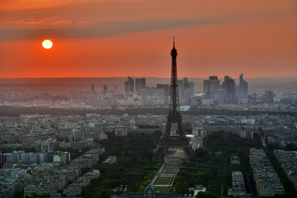 Tour Eiffel à paris de nuit