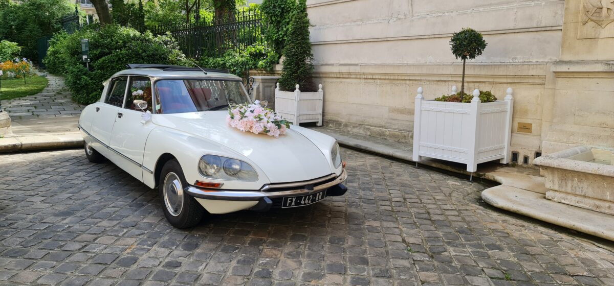 une DS décoré pour un mariage